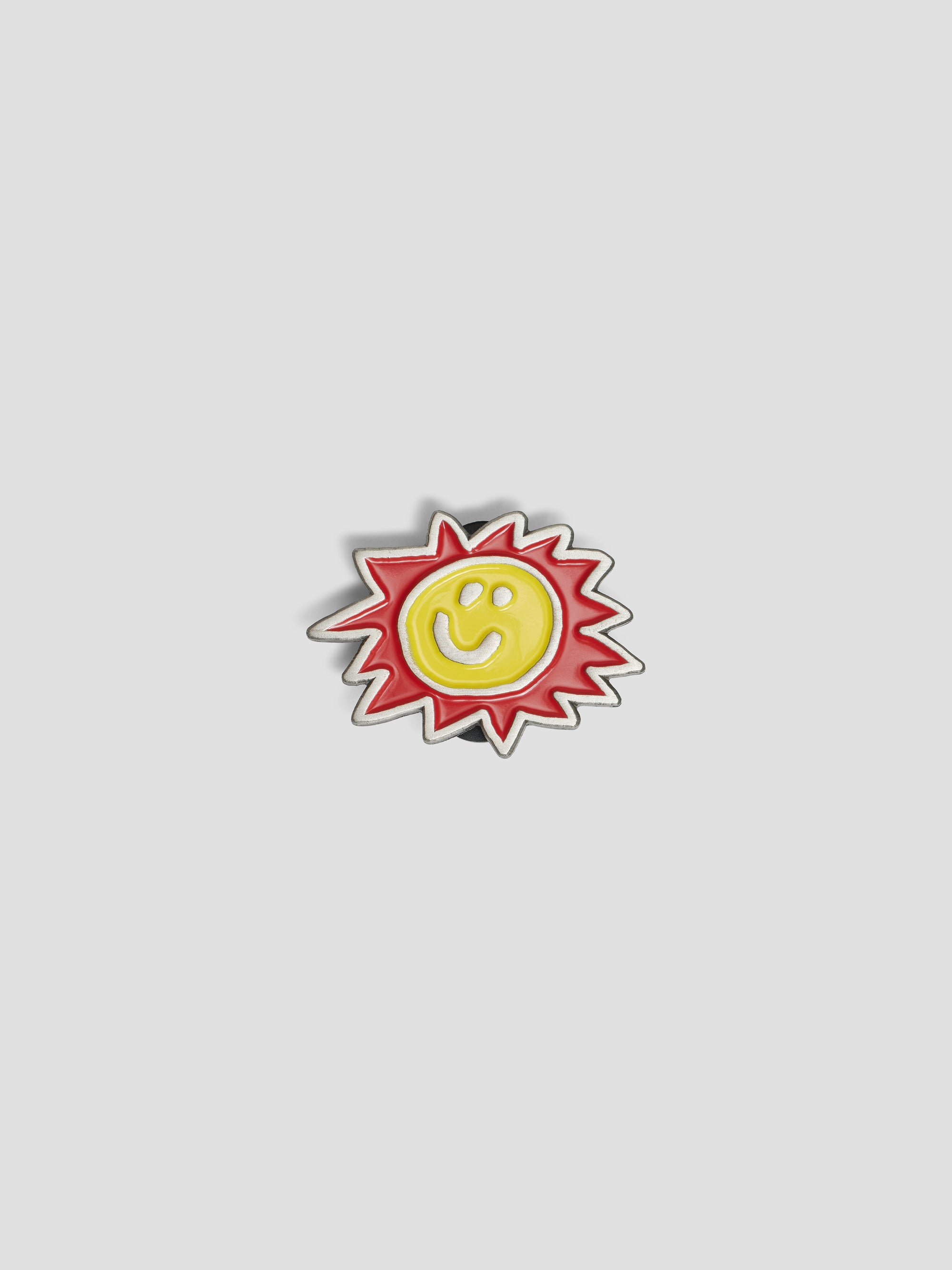 PACC17K012 ~ SUN SMILEY PIN - RED