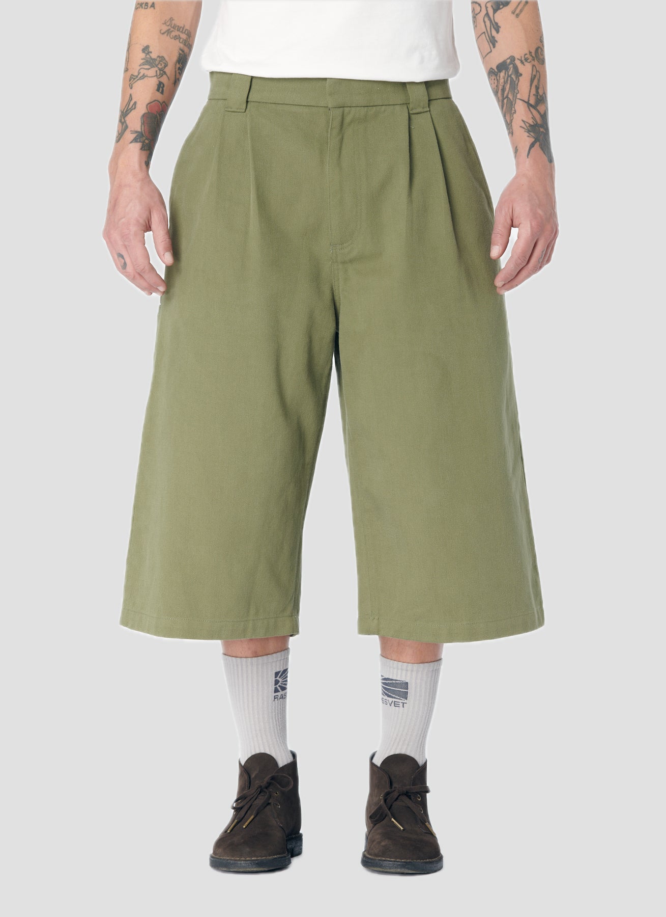 PACC17P007 ~ TWILL THREE QUARTER PANT – OLD GREEN