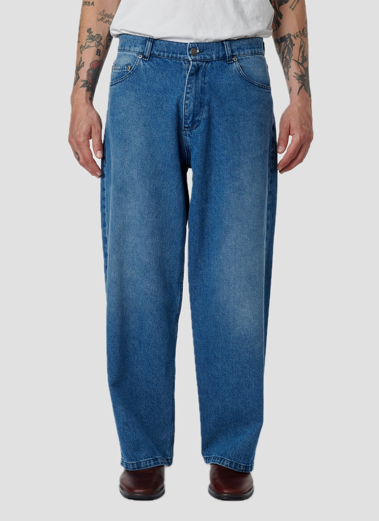 PACC18P021 ~ SUN DYED BAGGY DENIM – VINTAGE BLUE