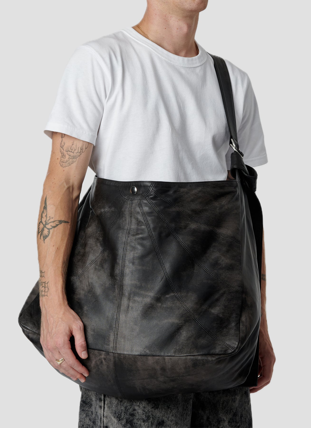 PACC18K013 ~ CROSSBODY LEATHER BAG - BLACK