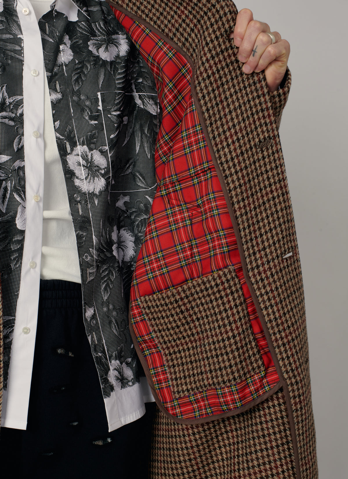 PACC19C001-1 ~ MEN HOUNDSTOOTH WOOL COAT BROWN