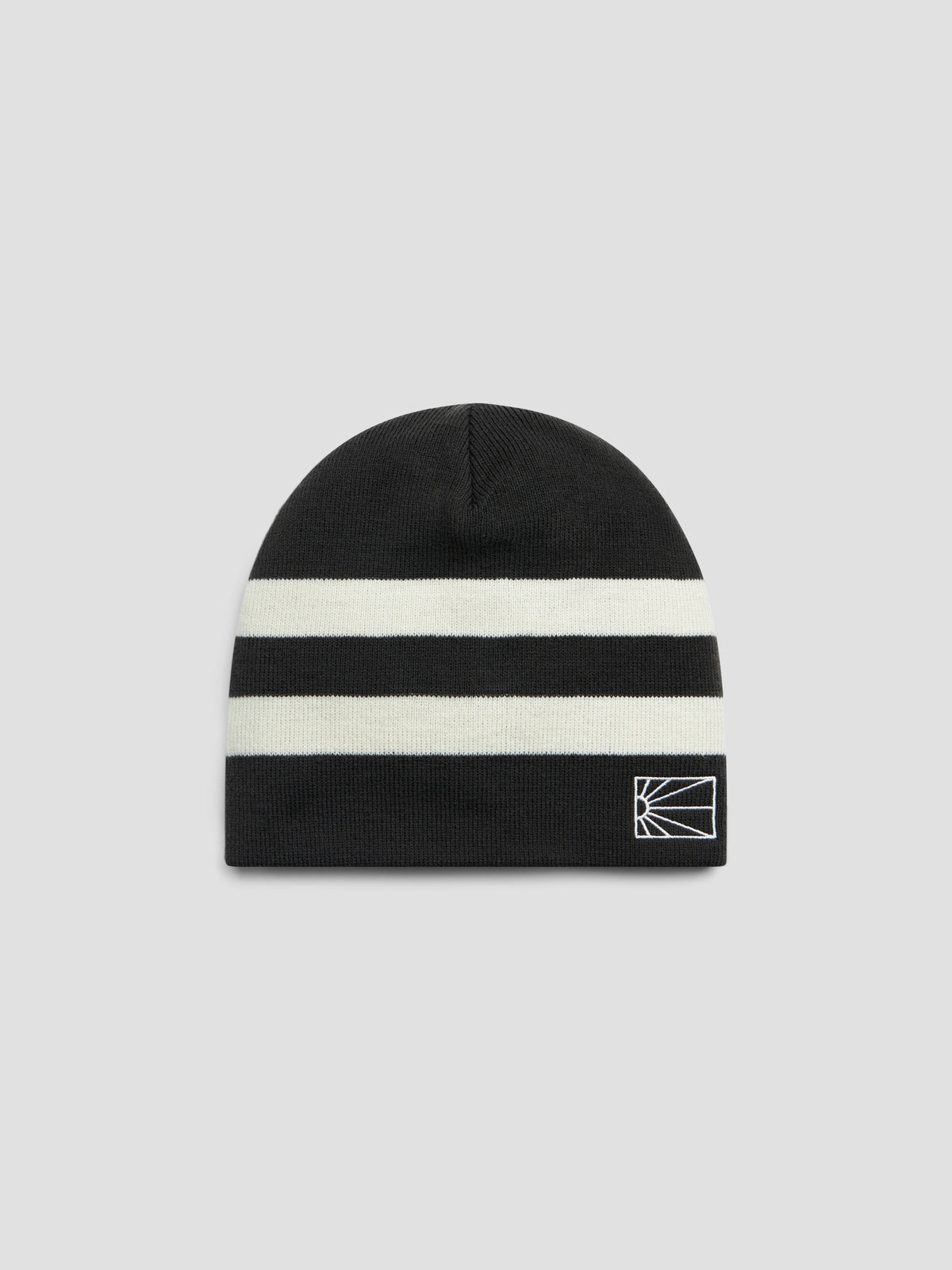 PACC19K006-1 ~ UNISEXLOGO SKI BEANIE BROWN