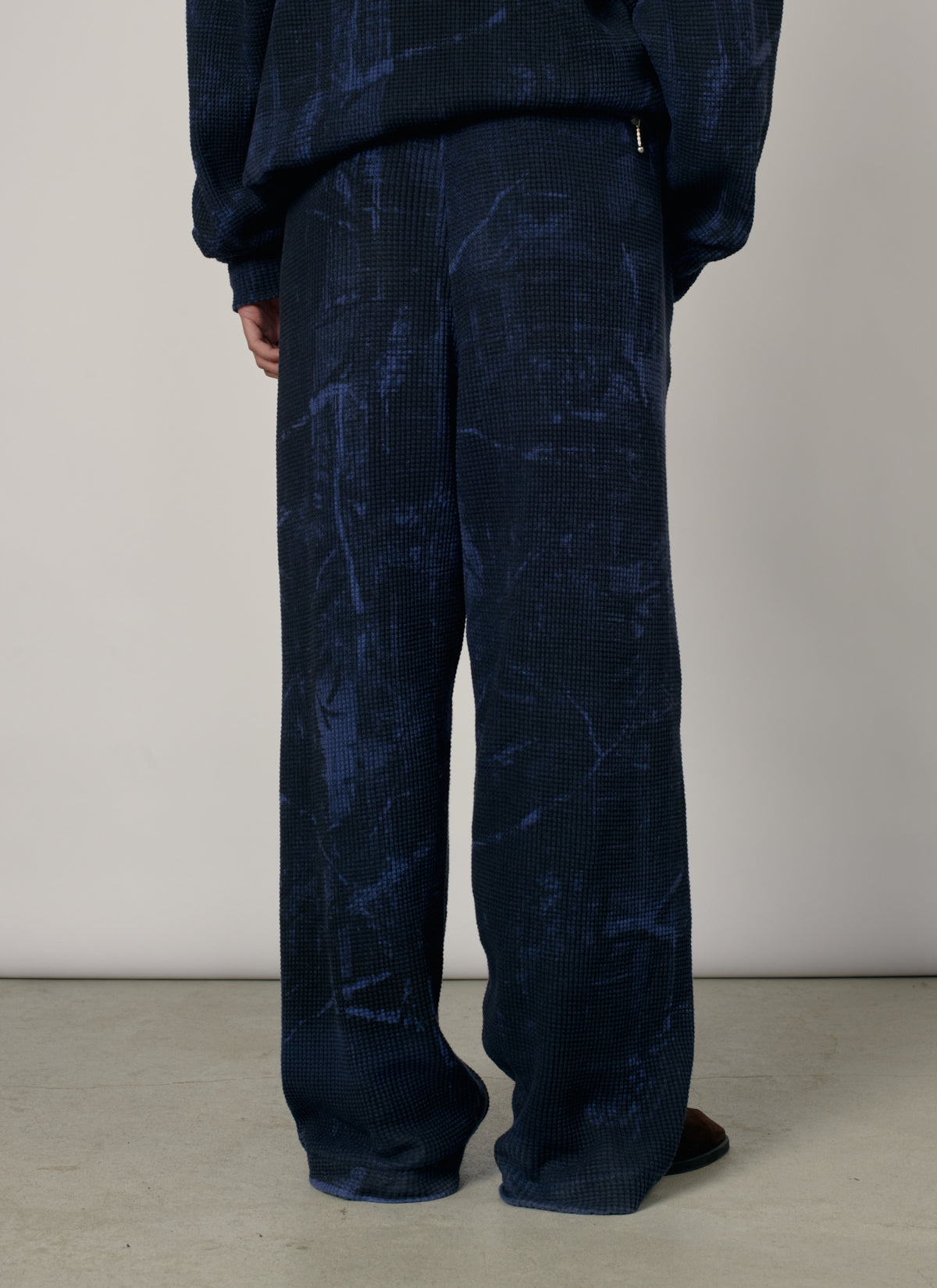 PACC19P009-1 ~ MEN CONCEALED WASHED WAFFLE THERMAL PANTS BLUE