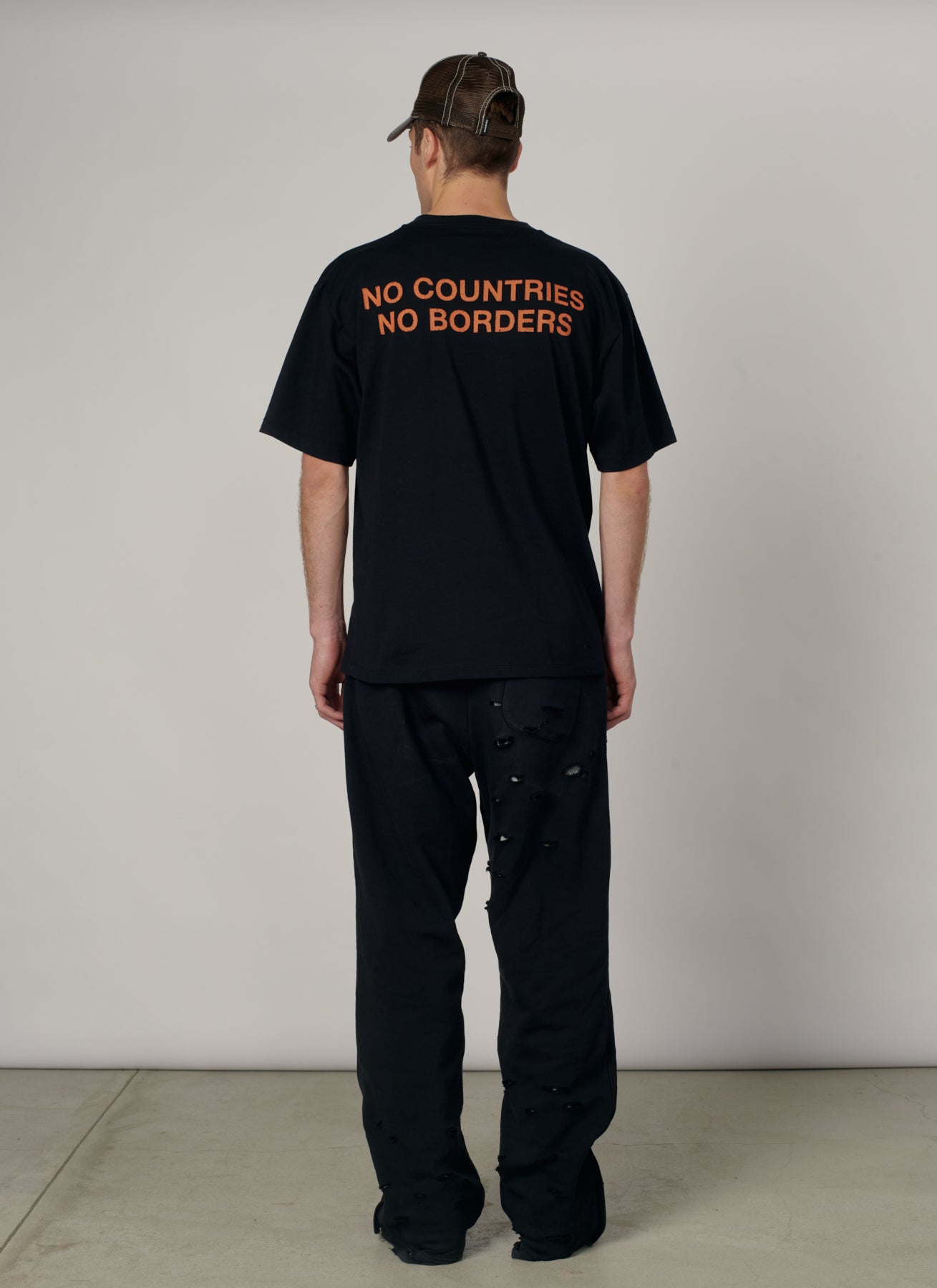 PACC19T001-1 ~ MEN BORDERS TEE SHIRT BLACK